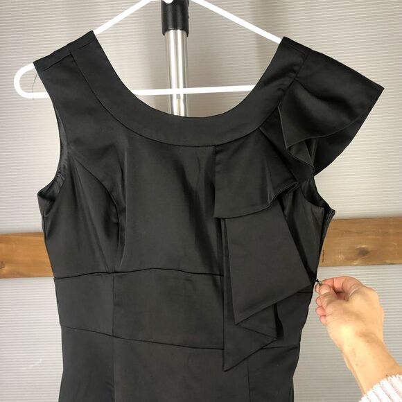 SUZY SHIER Satin Little Black Cocktail Dress Ruffle Arm Sz‎ S - Picture 3 of 6